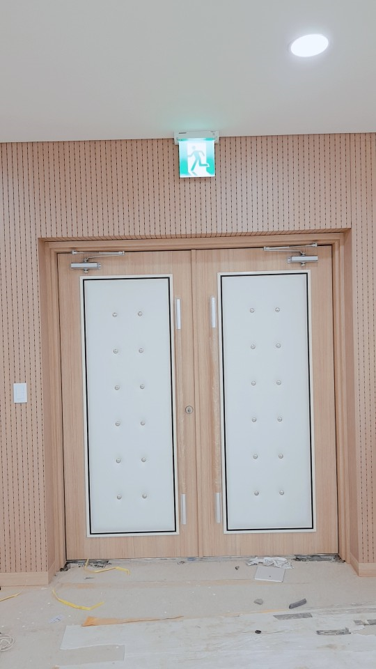 회의실 시공 사진