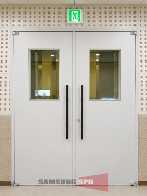 학교 강당